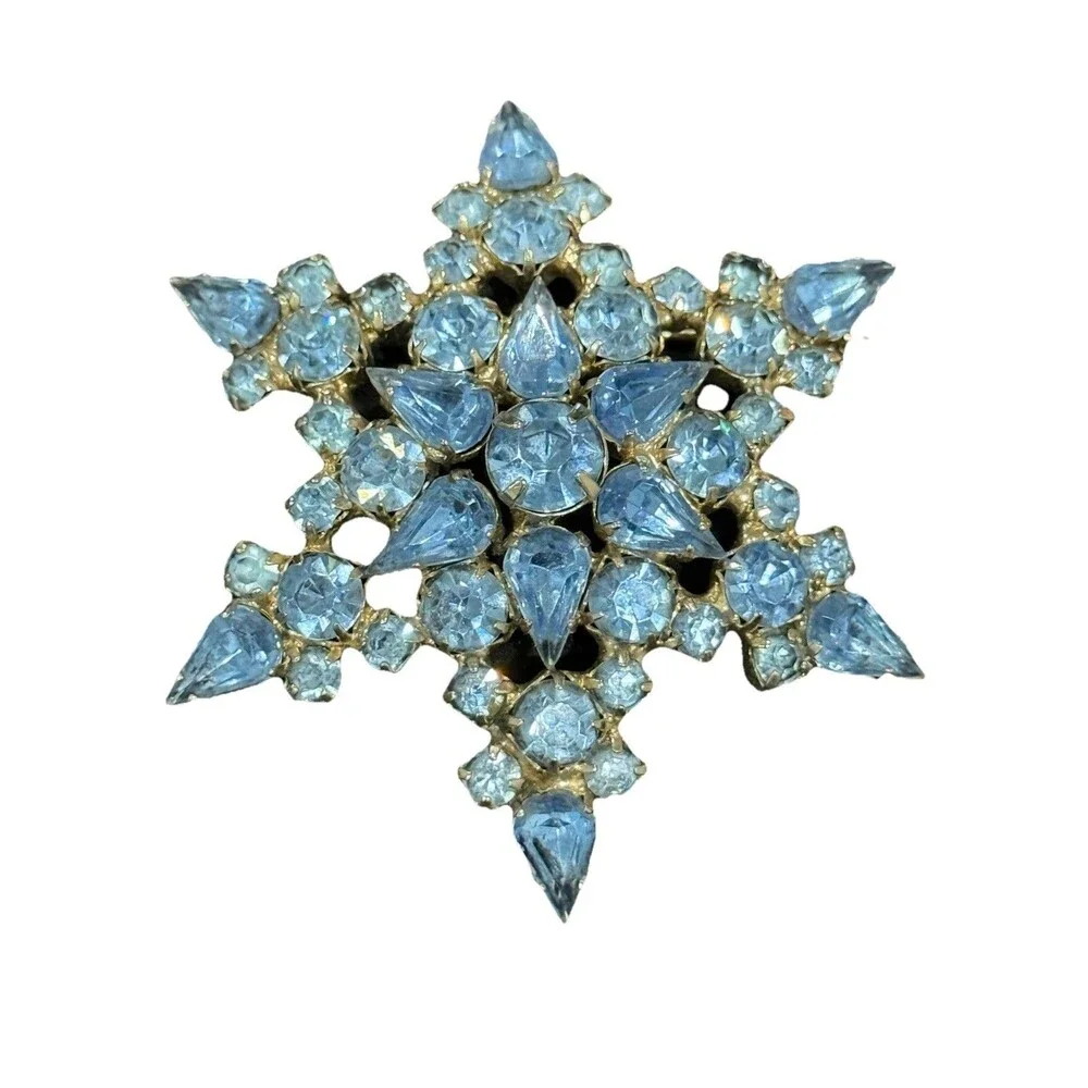 Vintage Light Blue Rhinestone Snowflake Brooch Pin Silver Tone Starburst 2